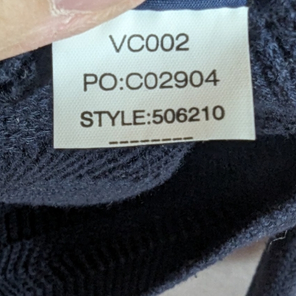 Chaps size large hand framed crew neck sweater in navy and red - Picture 6 of 10